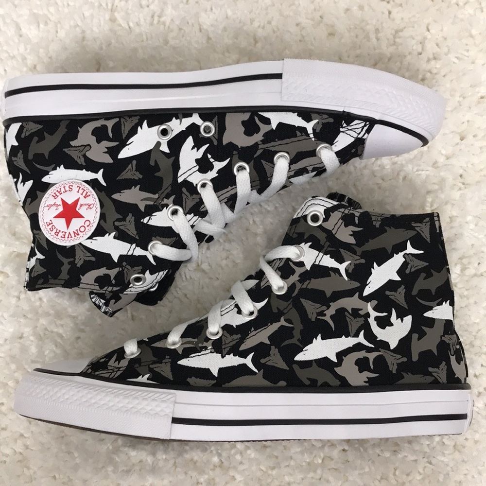 CONVERSE CTAS HIGH TOP BRAND NEW - Picture 3 of 8